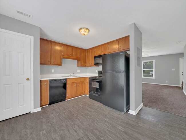 Foto del edificio - 2 Bedroom 1.5 Bath Townhome