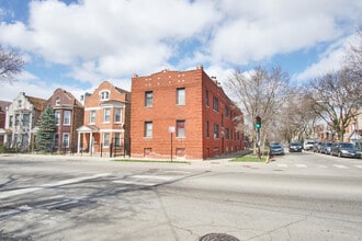 Building Photo - 3056 S Keeler Ave