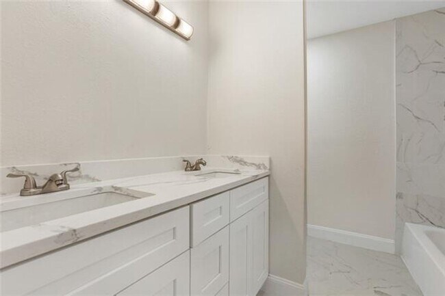 Building Photo - Harvey Beauty