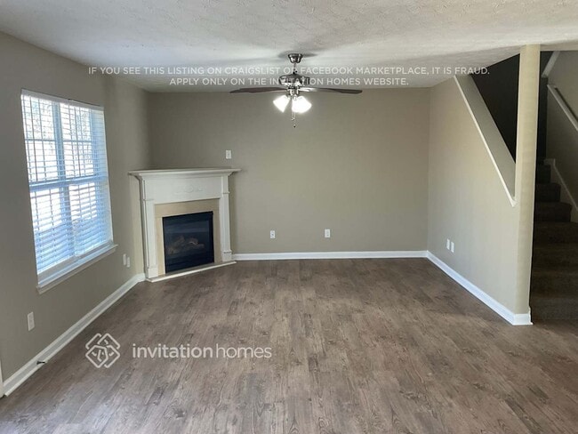 Building Photo - 1023 Lear Dr