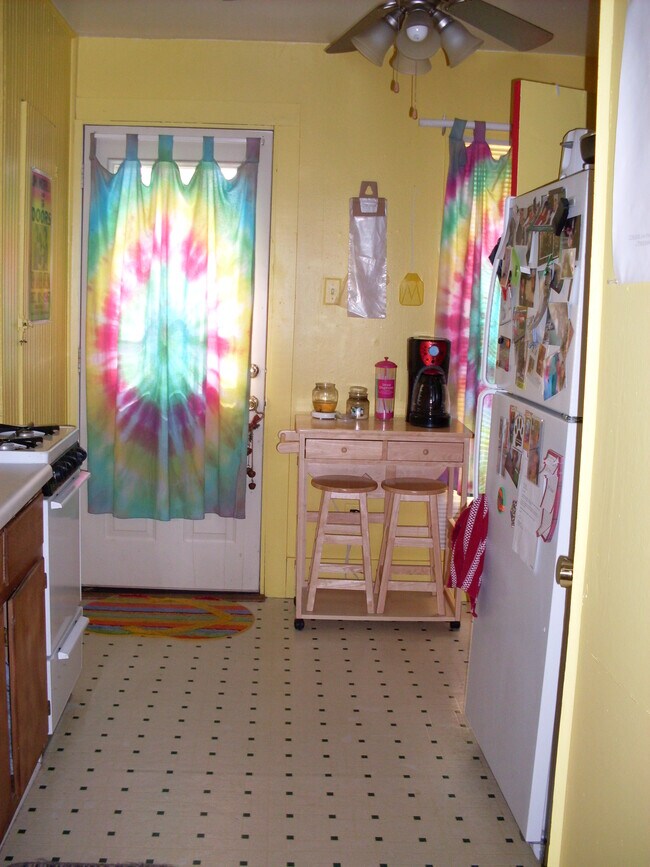 Foto del edificio - 732 W Cedar St