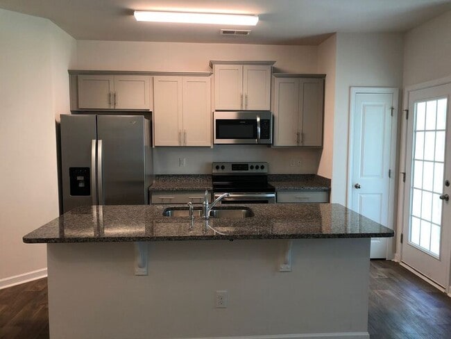 Building Photo - 6050 Guildford Hill Ln