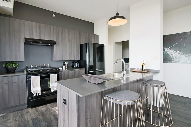 Photo - 2147 S Indiana Ave (Chicago, IL) Apartment