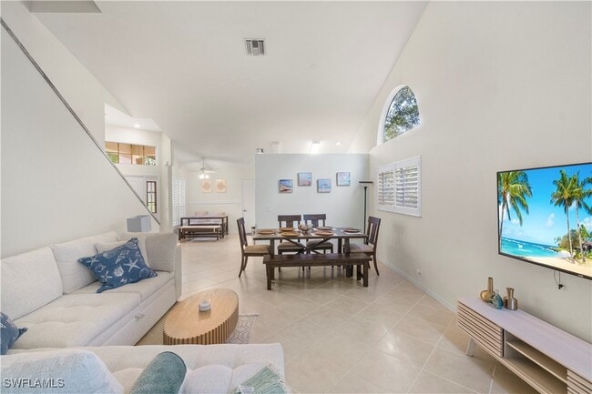 Building Photo - 348 Carinosa Ct