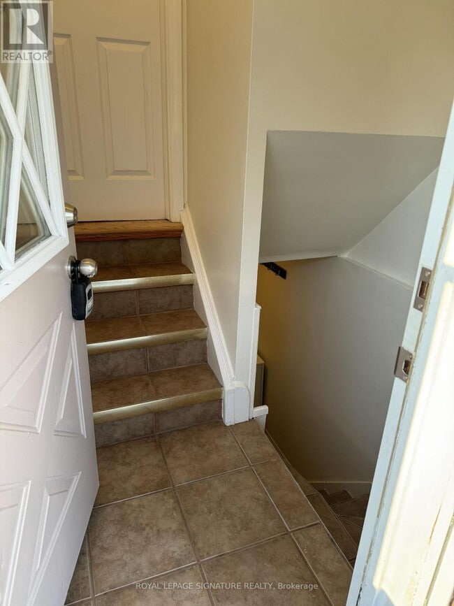 Building Photo - 352 Highland Ave