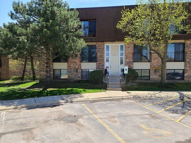 Foto del edificio - 165 N Waters Edge Dr