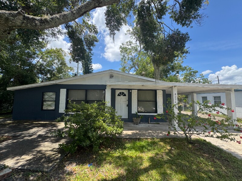 Foto principal - 4274 Tatum St