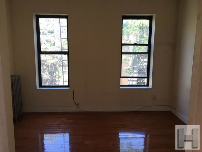 Building Photo - 537 W 158th St