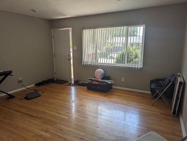 Building Photo - 5155 W Colgate Pl