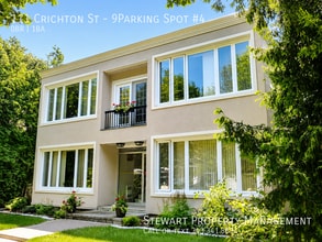 Building Photo - 111 Crichton St