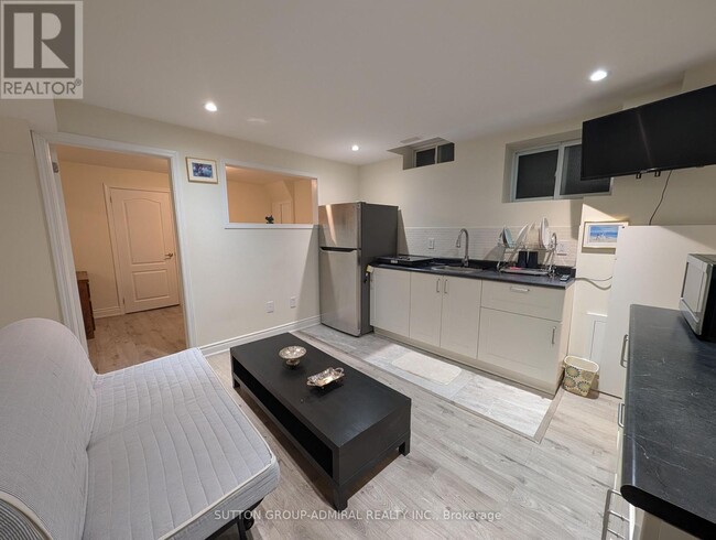 Photo du bâtiment - 60 Mynden Way