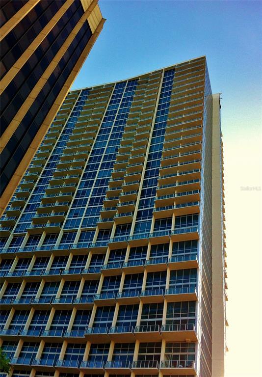 Building Photo - 150 E Robinson St