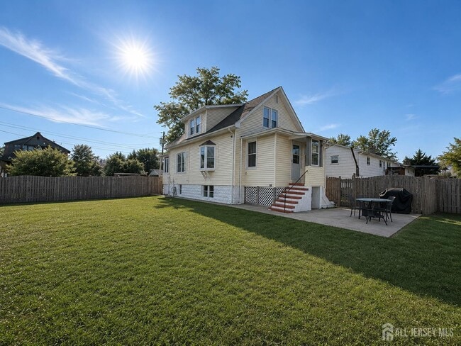 Building Photo - 66 Alcoa Ave