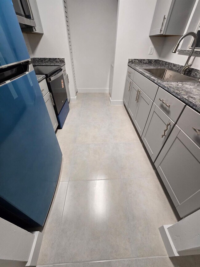 Foto del edificio - 8657 SW 5th St