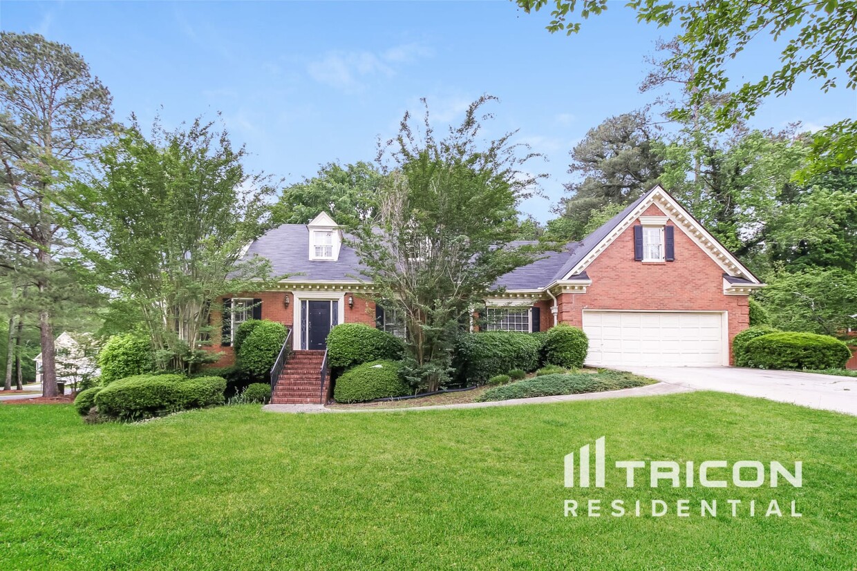 Primary Photo - 5221 Clearwater Dr SW