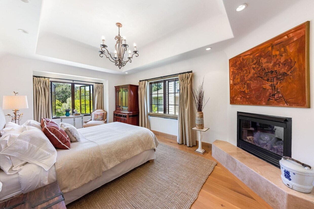 Foto principal - 744 College Ave