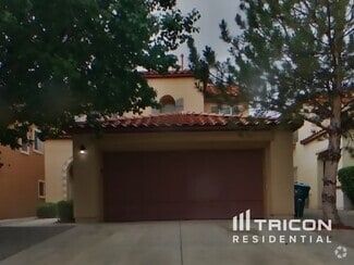 Building Photo - 1044 Waterfall Dr