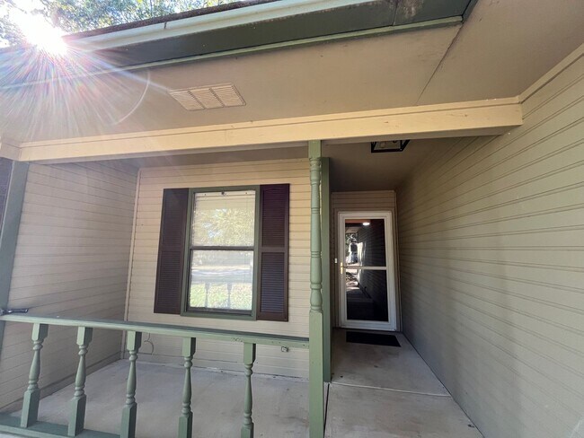 Building Photo - Sherwood Rental