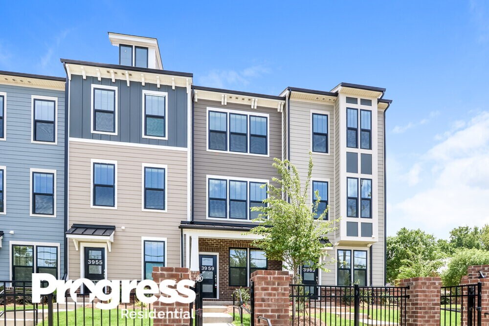 Foto principal - 3951 S Tryon St