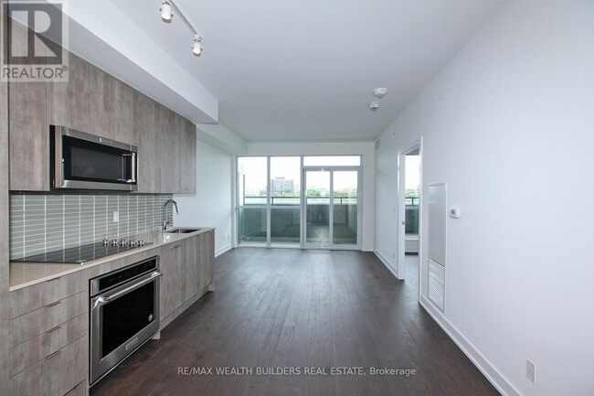 Photo du bâtiment - 181-181 Bedford Rd
