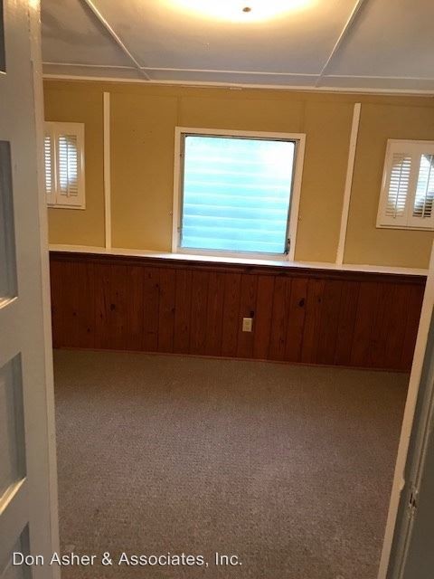 Foto del edificio - 1 br, 1 bath House - 633 N. Summerlin