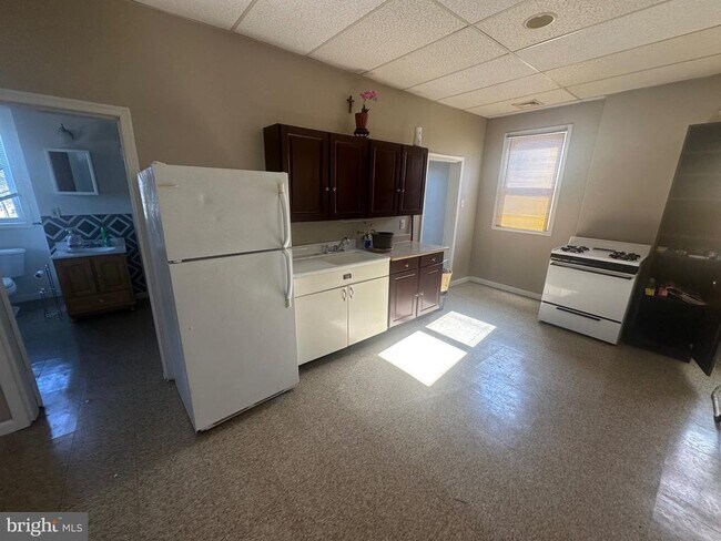 Foto del edificio - 2669 N Sherman St