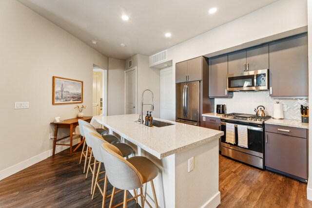 Foto del edificio - 25120 Panther Bend Ct