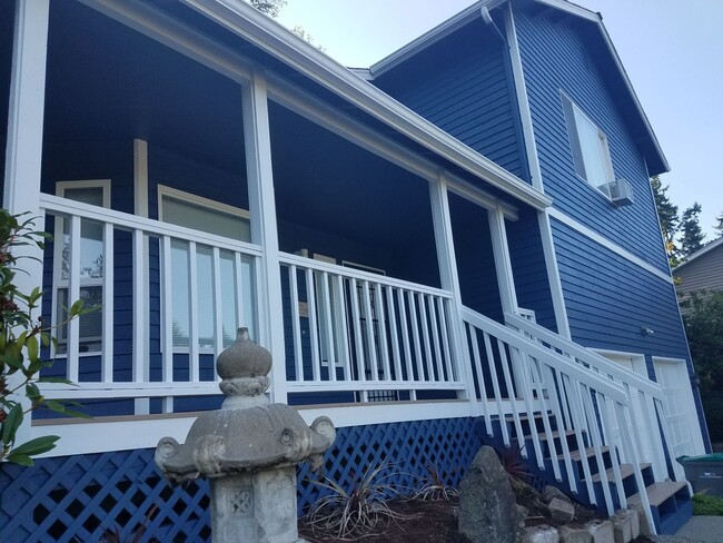 Foto del edificio - Ridgetop / Island Lake home located in a c...