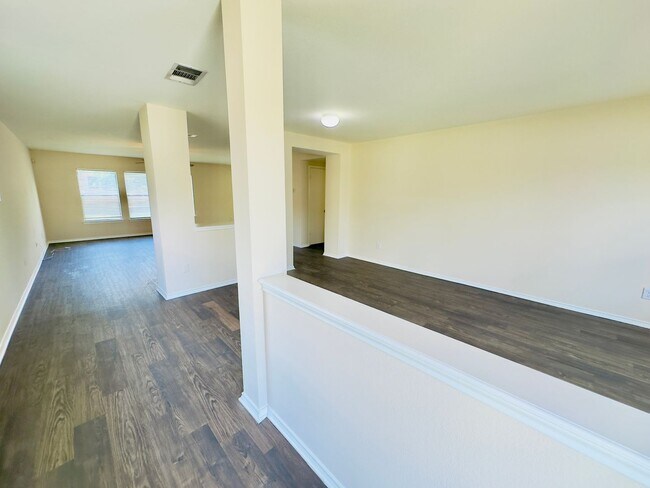 Foto del edificio - Spacious 4-Bedroom Home in Westwood – Leander ISD!