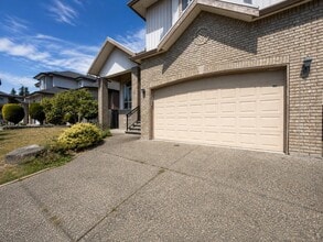Building Photo - 15773-1582A 82A Ave