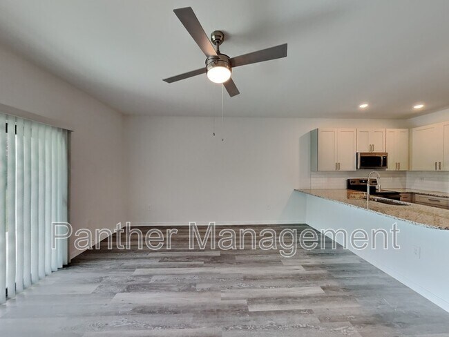 Foto del edificio - 1337 San Cristobal Ave