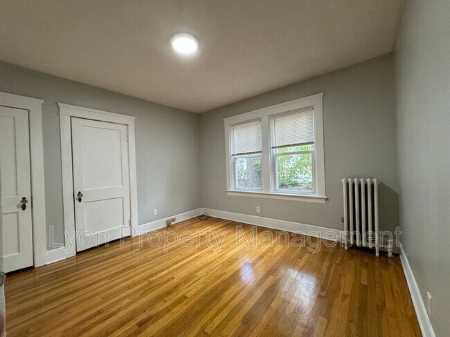 Foto del edificio - 105-107 Butler Ave