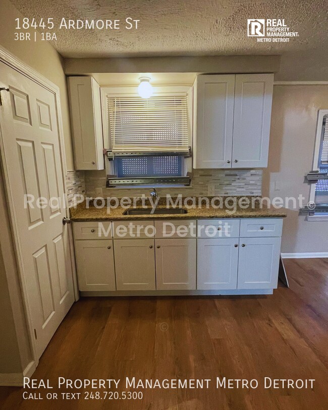 Foto del edificio - 18445 Ardmore St