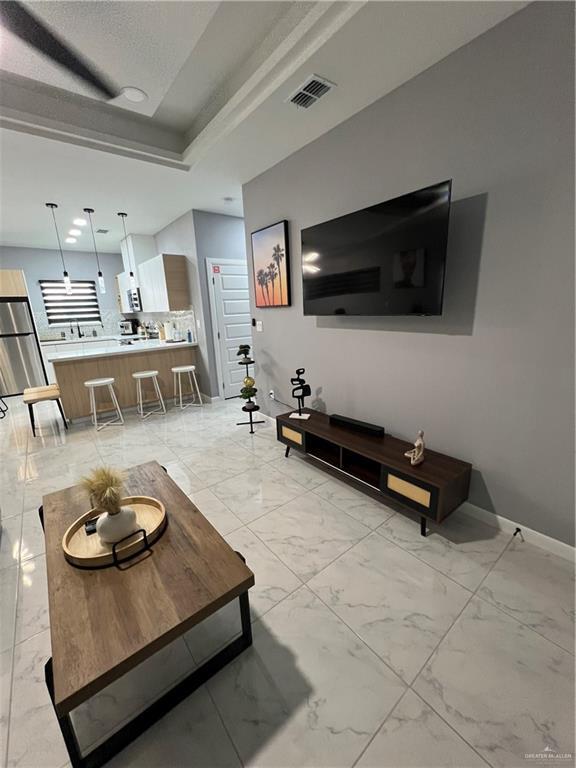 Foto del edificio - 13 E Iris Ave