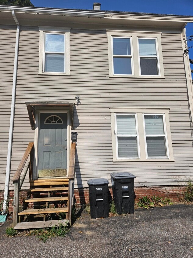 119a Franklin St, Franklin, NH 03235 Townhome Rentals in Franklin NH
