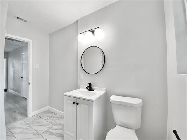 Foto del edificio - 921 Fernwood Ave