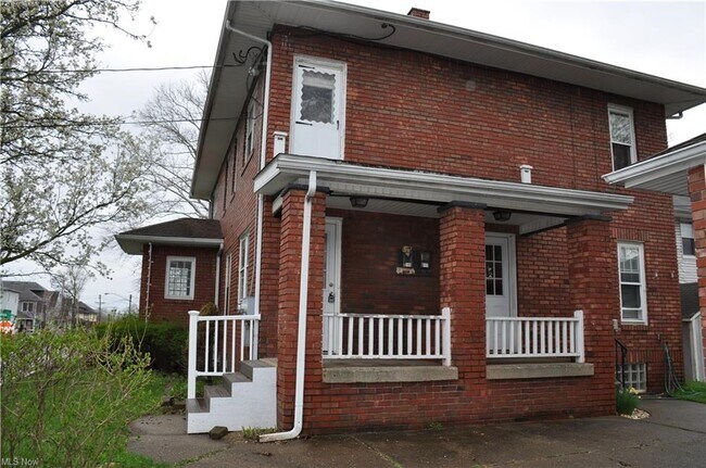 Foto del edificio - 903 McGregor Ave NW