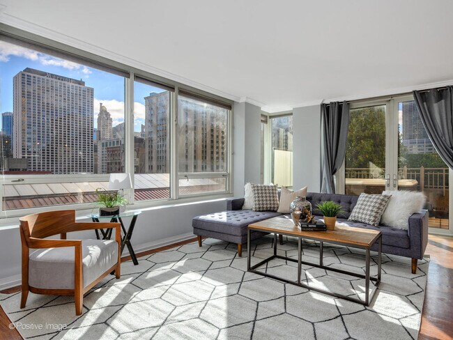 Foto del edificio - 33 W Ontario St