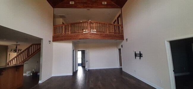 Foto del edificio - 30 Caudill Rd