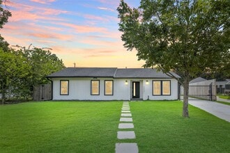 Building Photo - 2550 Roy Cir