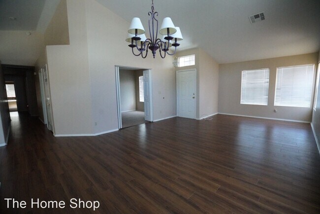 Building Photo - 4 br, 2 bath House - 2660 Rosanna St