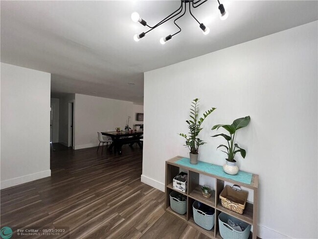Foto del edificio - 2086 NW 104th Ave