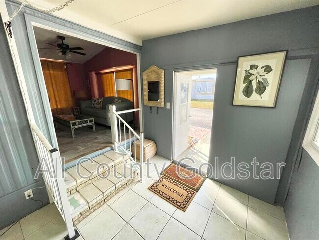 Foto del edificio - 1475 Flamingo Dr