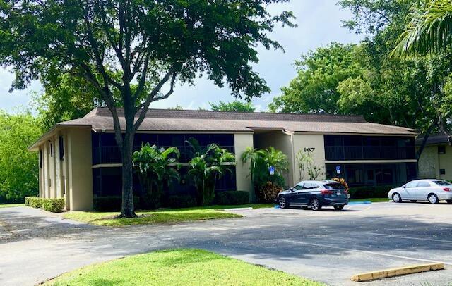 Primary Photo - 147 Deer Creek Blvd