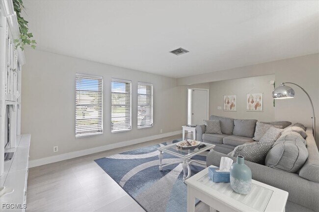 Foto del edificio - 924 SE 21st Ln