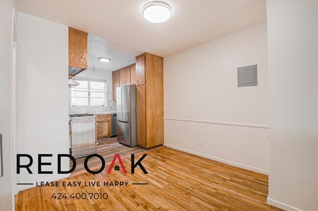 Building Photo - 1023 Hayworth Ave