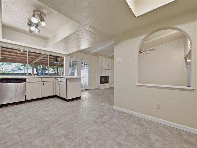 Foto del edificio - 1000 Windy Meadow Dr