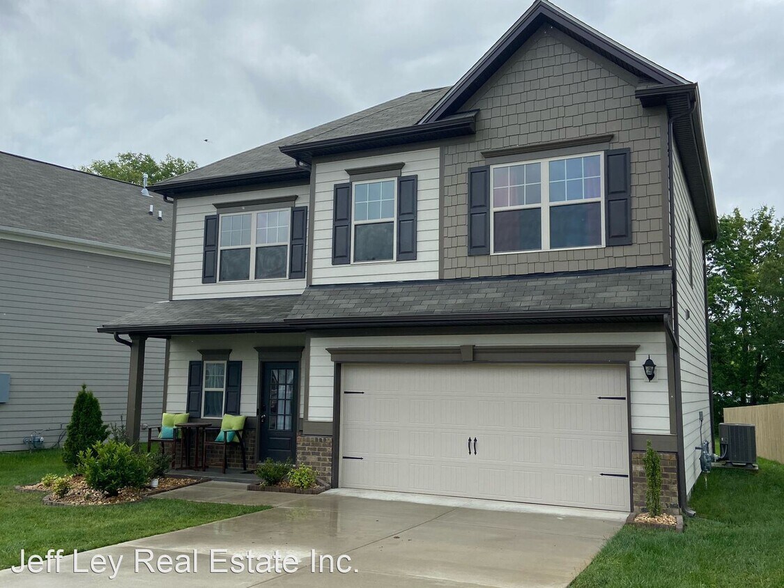 Foto principal - 3 br, 2.5 bath House - 936 Carnation Dr.