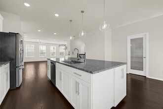 Building Photo - 1909 Monaco Memorial Ln