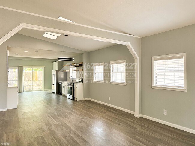 Building Photo - 3 br, 3 bath House - 206 North 7th Street -